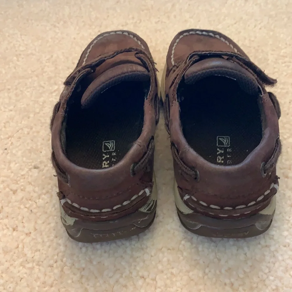Sperry shoes for little boy